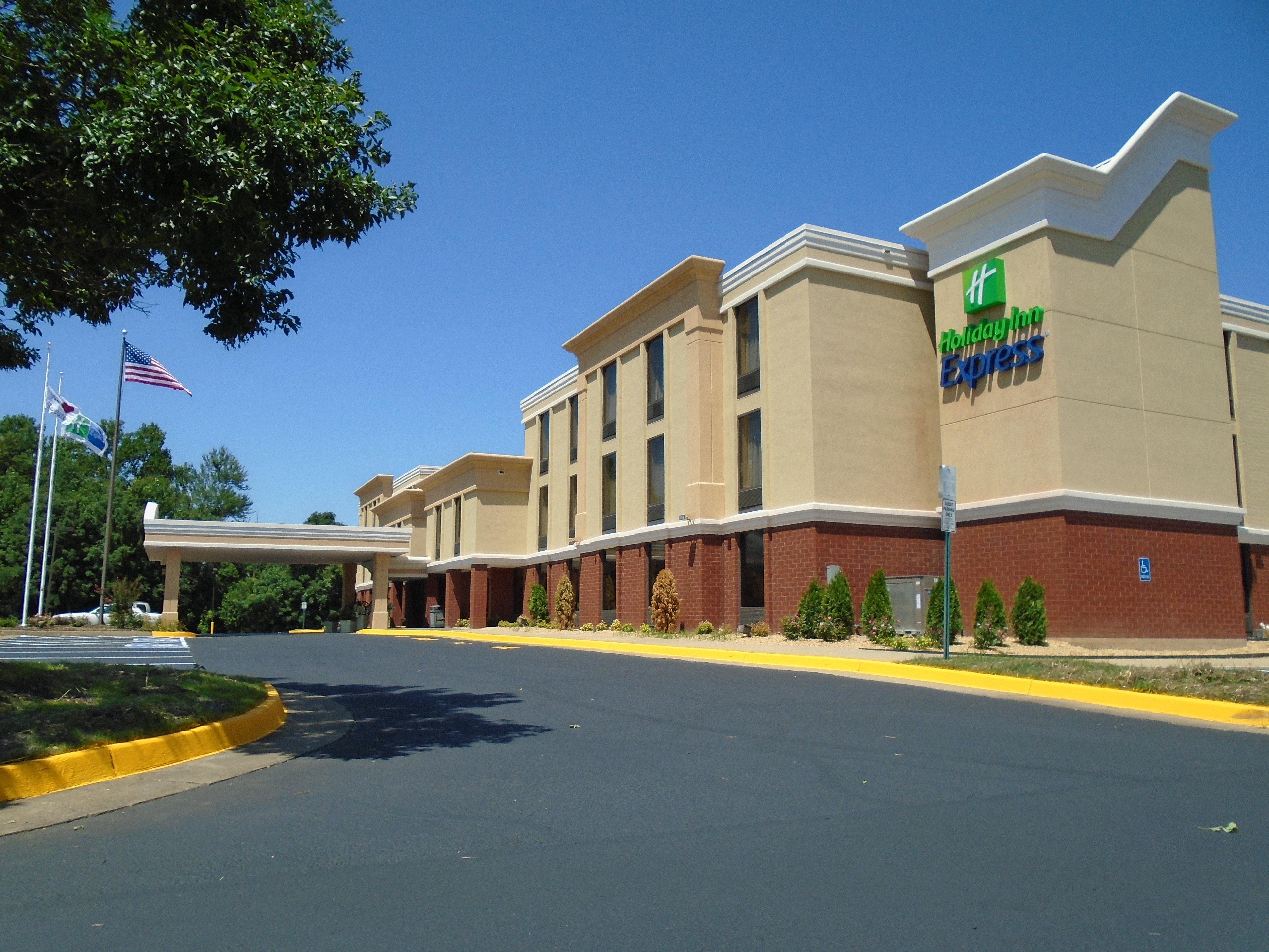 中洛锡安收费公路智选假日套房酒店 North Chesterfield 外观 照片