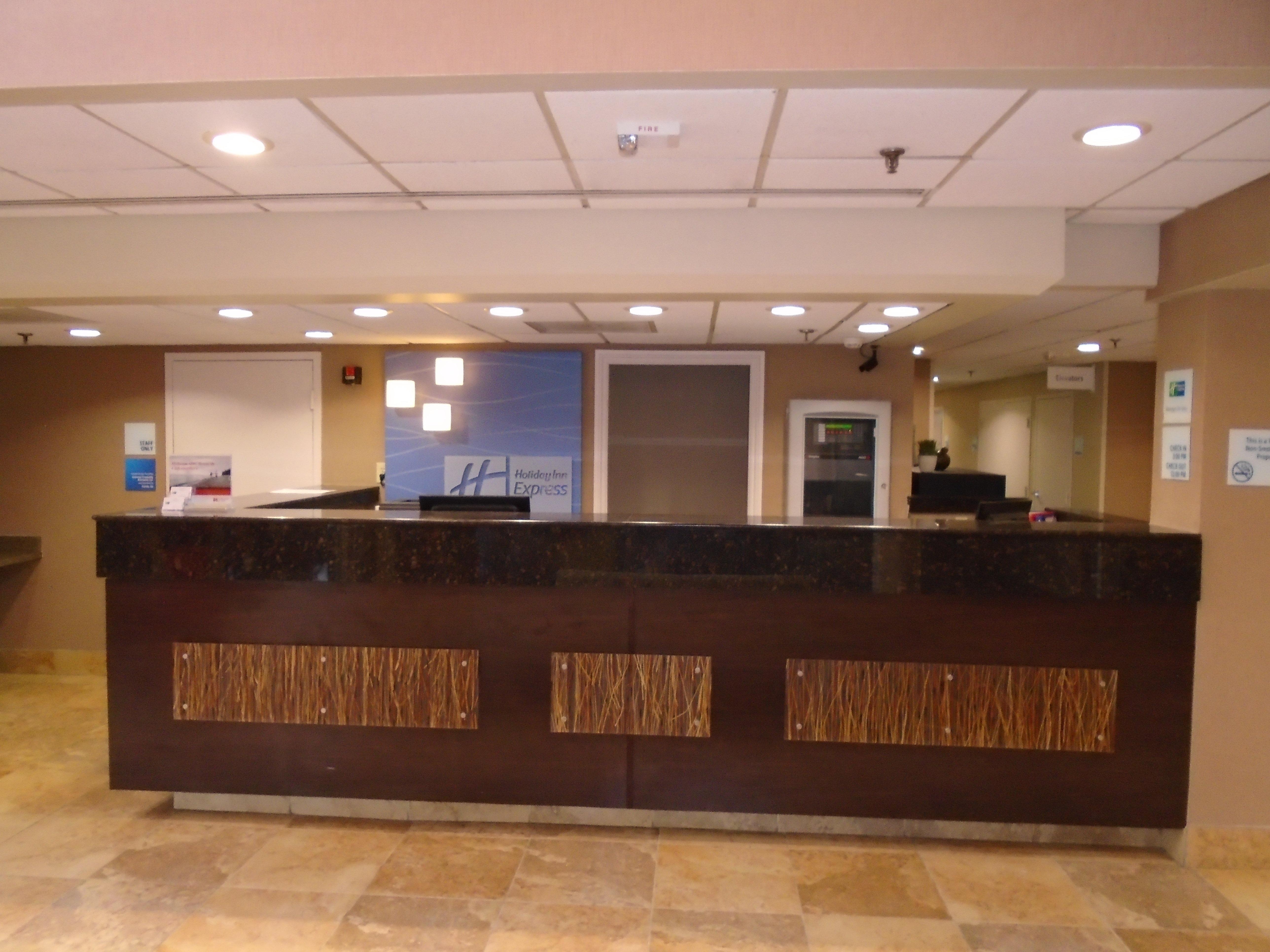 中洛锡安收费公路智选假日套房酒店 North Chesterfield 外观 照片